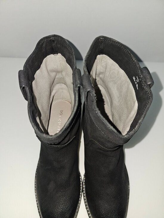 Amazon.com | Donald Pliner Womens Ashera Black 6.5 Medium  Donald Pliner Endra Pull On Ankle Boot Women 8 Black Leather Lug Sole Block Heel